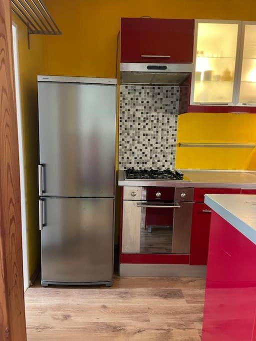 2,5 Izbovy Apartman V Ruzinove S Parkovanim Zdarma 브라티슬라바 외부 사진