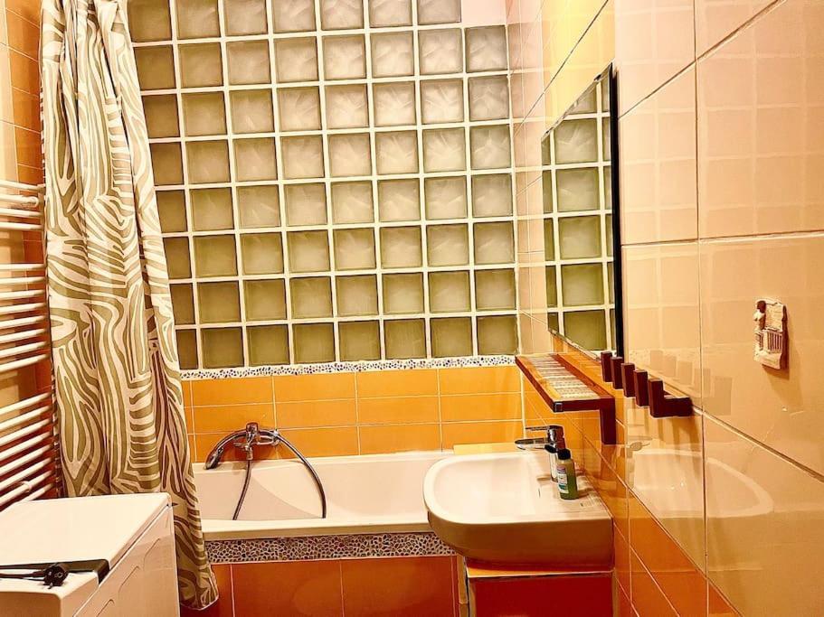 2,5 Izbovy Apartman V Ruzinove S Parkovanim Zdarma 브라티슬라바 외부 사진