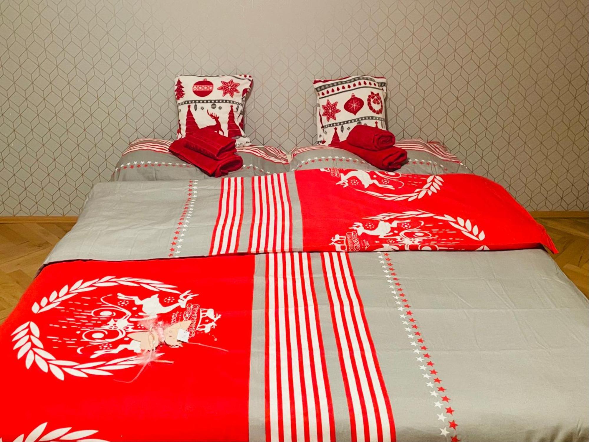 2,5 Izbovy Apartman V Ruzinove S Parkovanim Zdarma 브라티슬라바 외부 사진