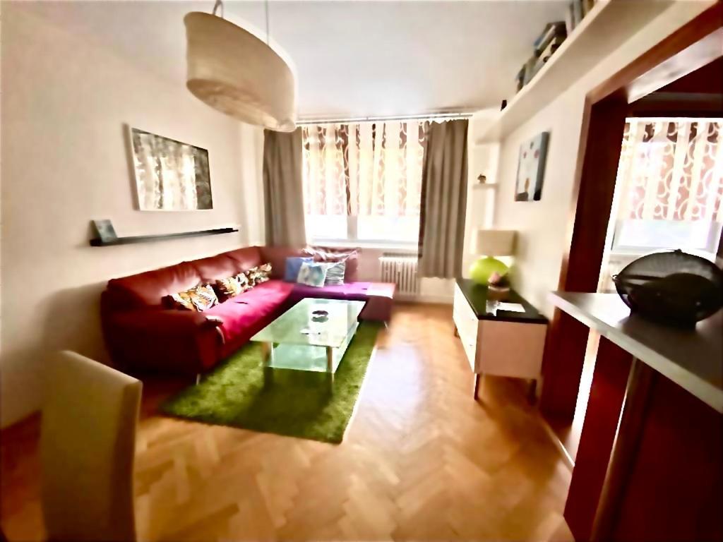 2,5 Izbovy Apartman V Ruzinove S Parkovanim Zdarma 브라티슬라바 외부 사진